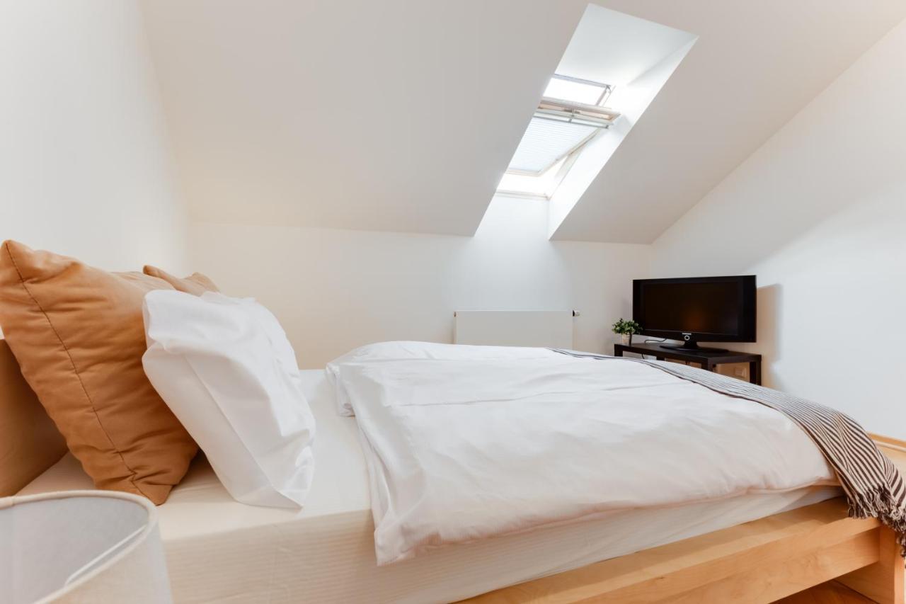 Jt'S Apartments Bilkova Str. 프라하 외부 사진