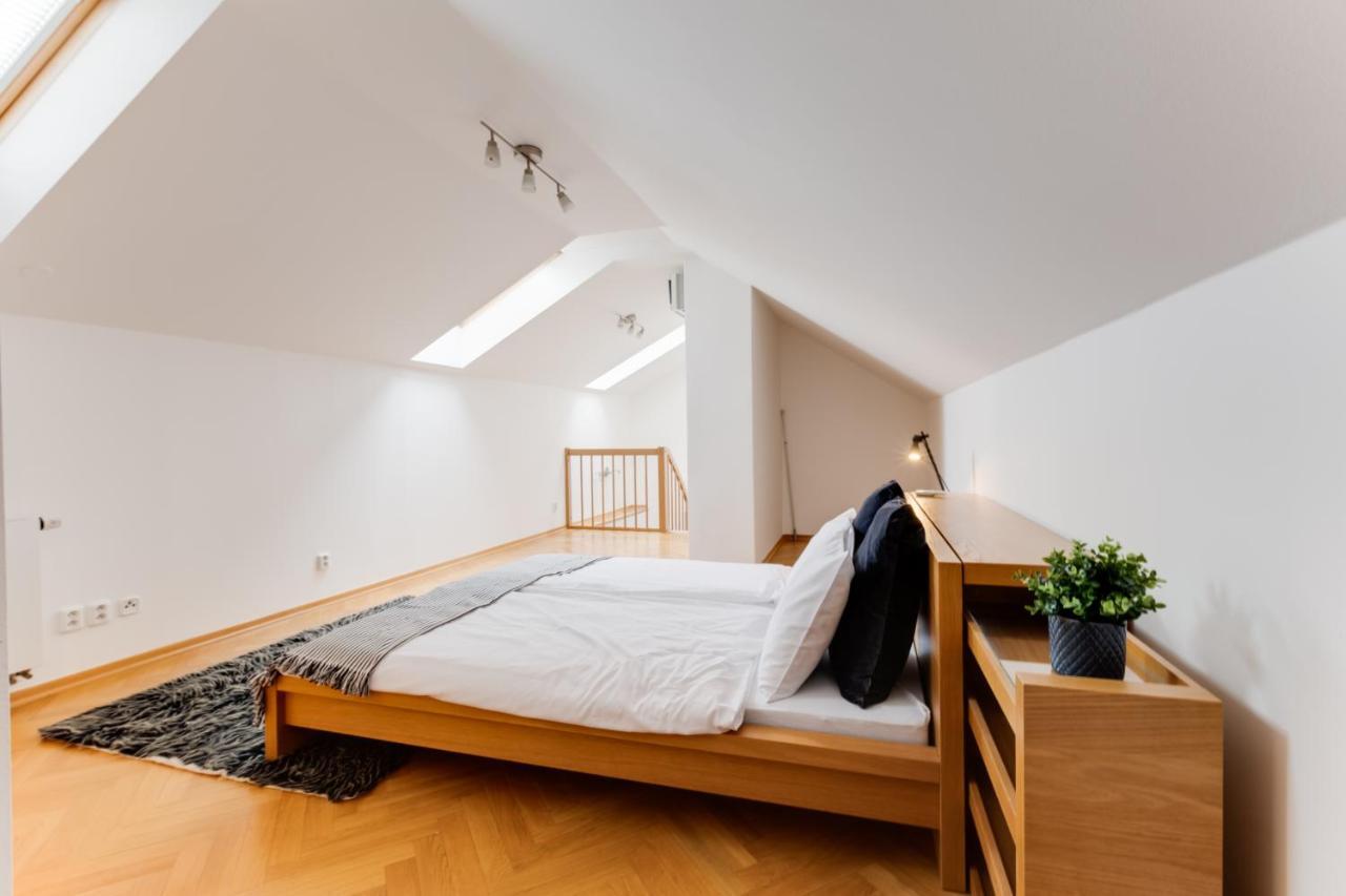 Jt'S Apartments Bilkova Str. 프라하 외부 사진